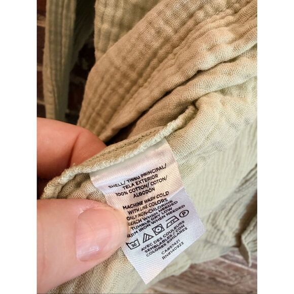 LOU & GREY • Sage Green Crinkle Long-sleeve Button-up Shirt • Ladies Size XS - Picture 5 of 8